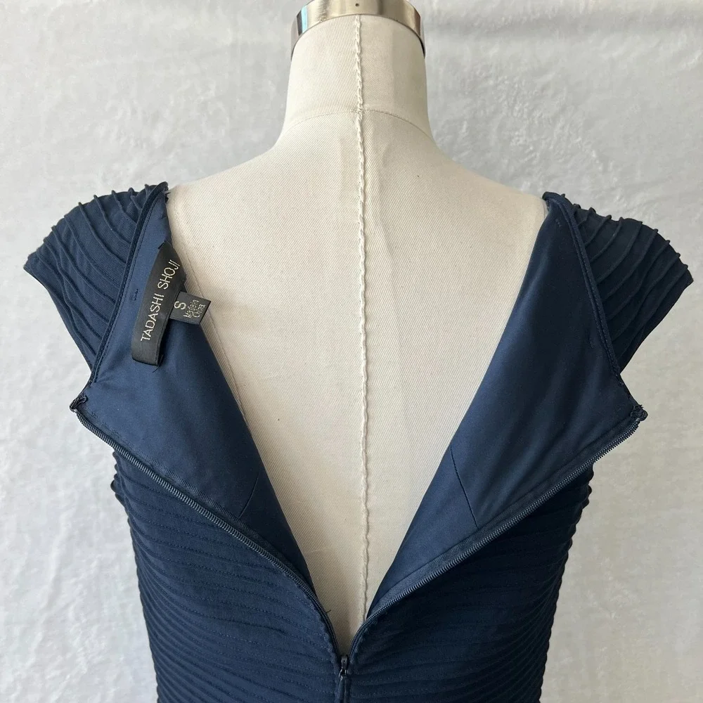 TADASHI SHOJI Pintuck Jersey Dress Navy‎ Blue Women's Size S Zipper Lined V Neck